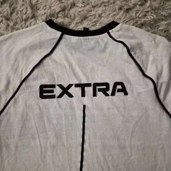 ☆5/$15☆H&M Divided “EXTRA” Racing Long Sleeve Shirt | White & Black | XS - Picture 12 of 16